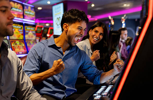 Layar utama aplikasi mobile gagakjitu dengan menu Live Casino dan navigasi bawah